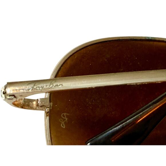 Ray-Ban Aviator Classic Sunglasses – Gold Frame / Brown Gradient Lenses – RB3025 - Picture 6 of 11